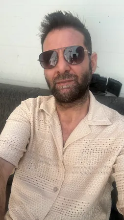 גאנגסטר עמי 