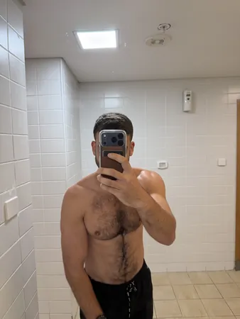 רועי נראה טוב 1