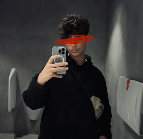 אין מנוייי7