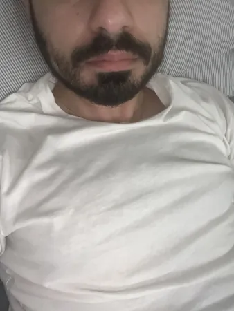 רק מבוגרות ממני