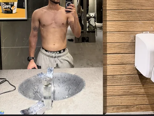 קצין ומקועקע