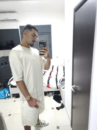 אביחי ד