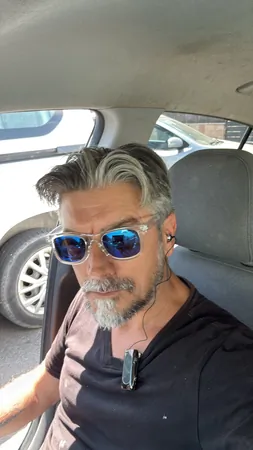 מושיקו מושיקו