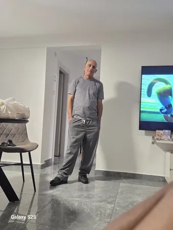 דדה 77