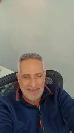 מייק .