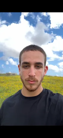עוזי12