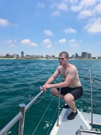 דובי החרמן