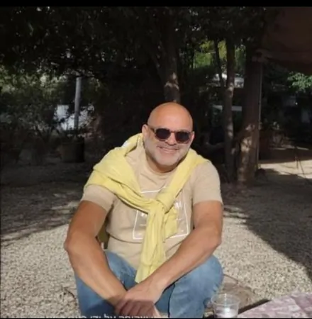 בטוס
