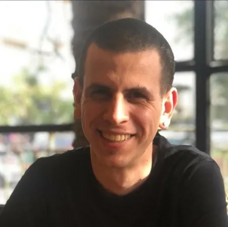 חיוך כובש888