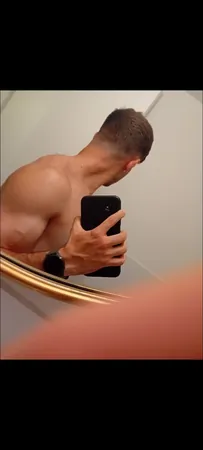 בן 8899