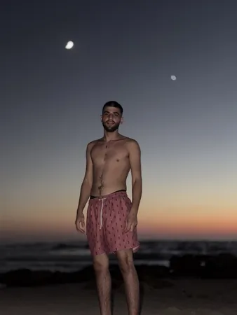 מןחי